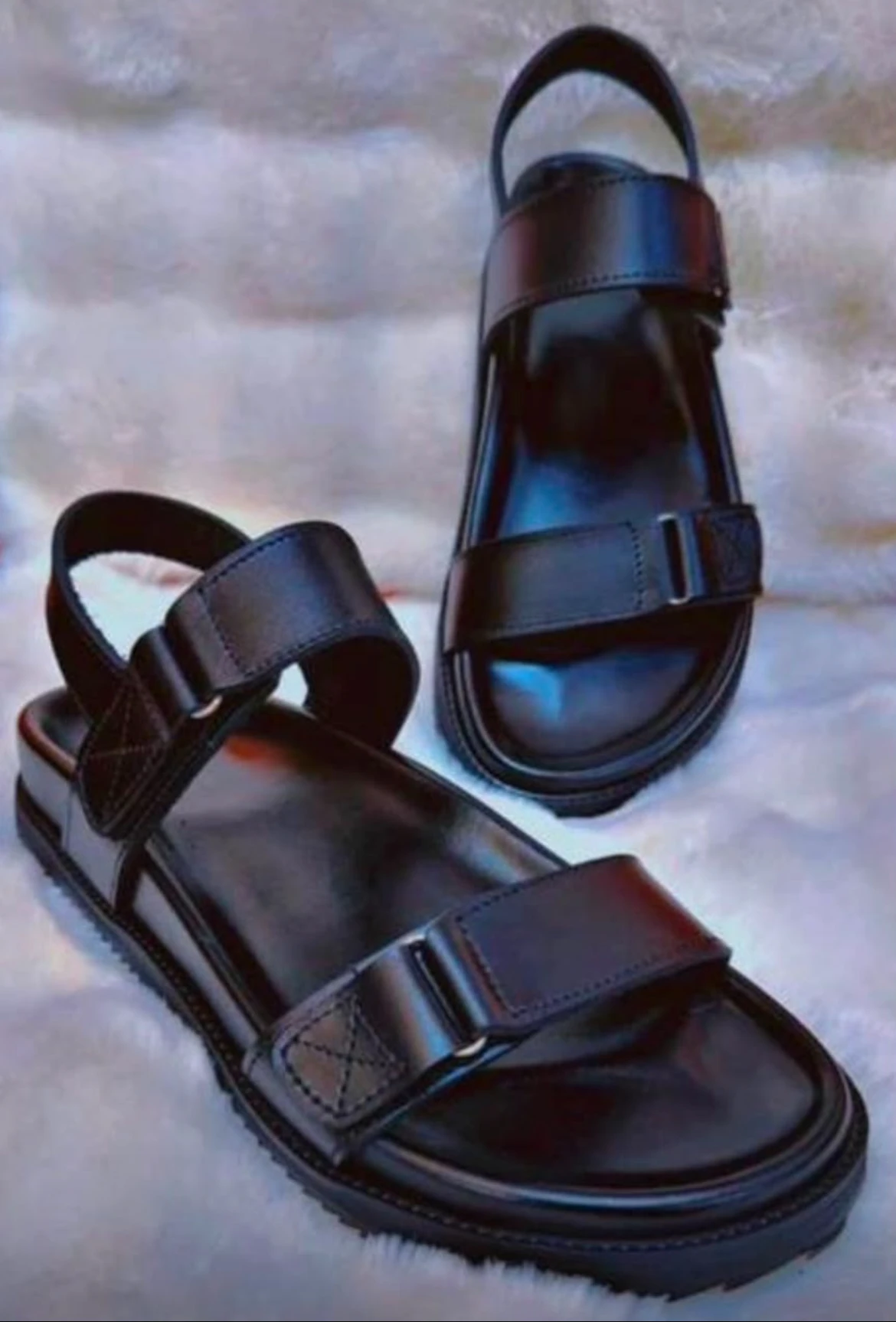Sandales en cuir, image 1